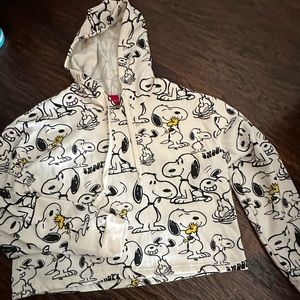 Hard to find Peanuts Snoopy hoodie lightweight XL
